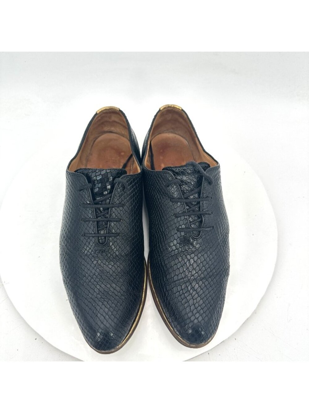 john fluevog mariella Women Size 6 Black Snake Patterned Leather Oxford Shoes